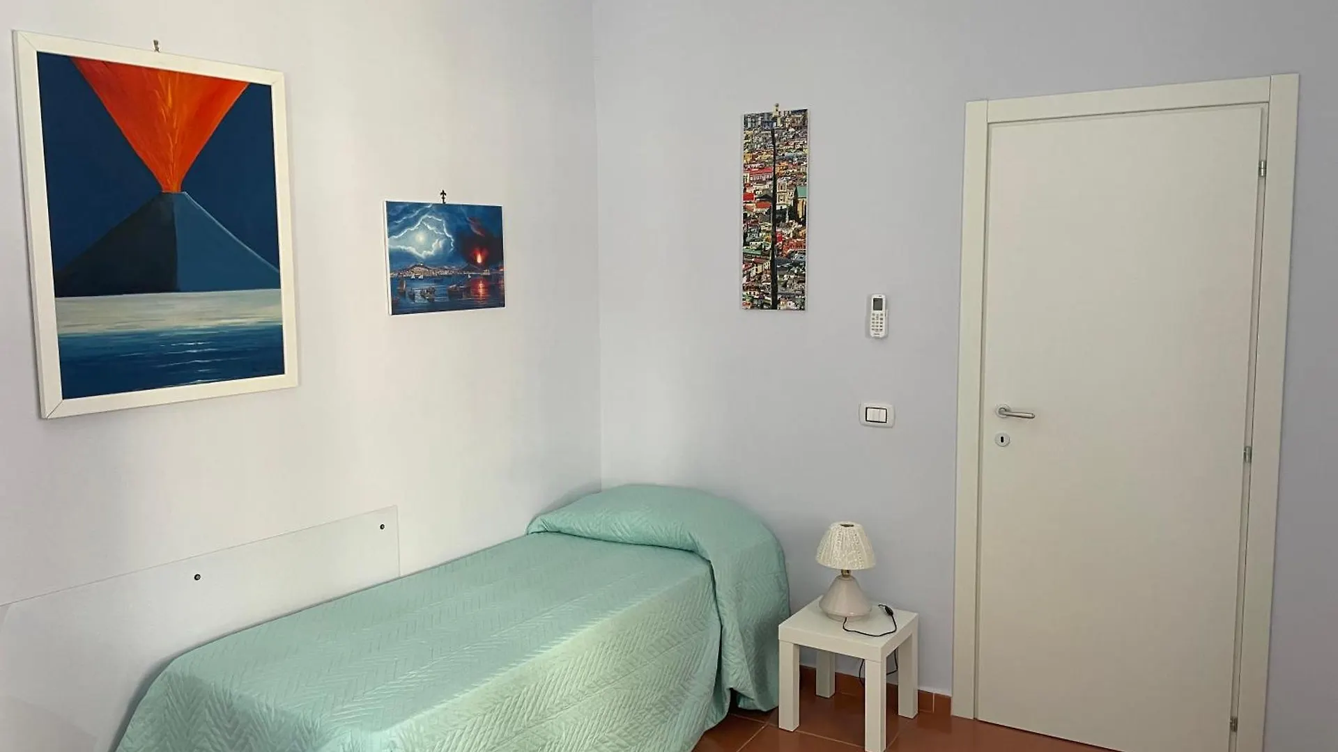 Casa Da “Nonna Iolanda” Napoli Centro Storico Apartment 0*, Naples